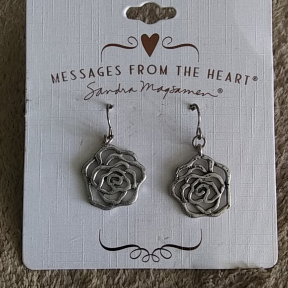 Earrings - Picture 1 of 2